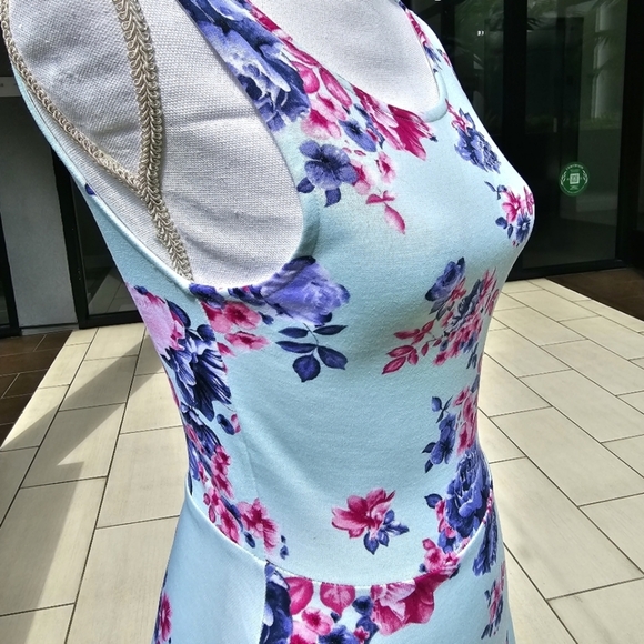 DIVIDED Fit & Flare Mini Dress–Light Blue w/ Floral Print Scoop Neck, Low V-Back - Picture 10 of 17
